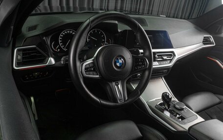 BMW 3 серия, 2019 год, 3 160 000 рублей, 14 фотография