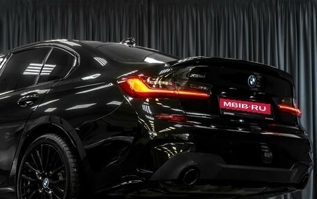 BMW 3 серия, 2019 год, 3 160 000 рублей, 12 фотография