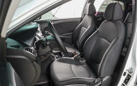 Hyundai Solaris II рестайлинг, 2015 год, 969 000 рублей, 10 фотография