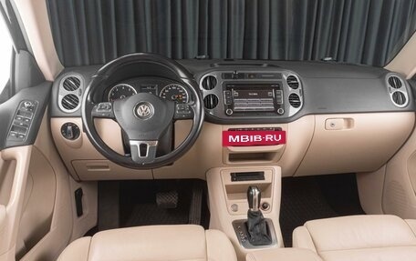 Volkswagen Tiguan I, 2013 год, 1 819 000 рублей, 10 фотография