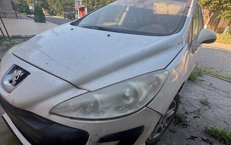 Peugeot 308 II, 2010 год, 180 000 рублей, 2 фотография