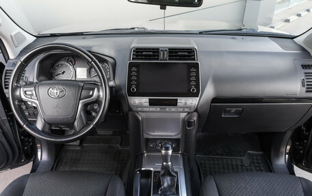 Toyota Land Cruiser Prado 150 рестайлинг 2, 2021 год, 4 890 000 рублей, 12 фотография
