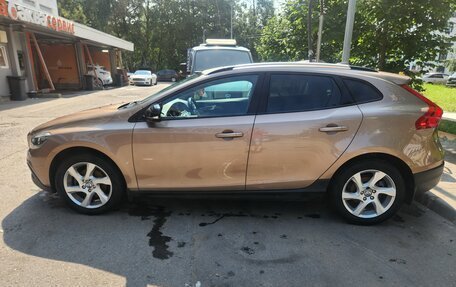 Volvo V40 Cross Country I, 2014 год, 990 000 рублей, 3 фотография