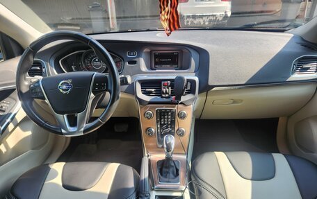 Volvo V40 Cross Country I, 2014 год, 990 000 рублей, 2 фотография