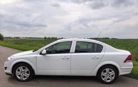 Opel Astra H, 2013 год, 800 000 рублей, 2 фотография