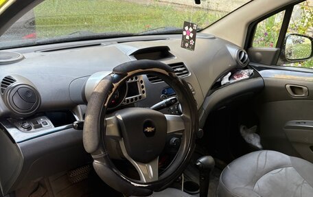 Chevrolet Spark III, 2011 год, 525 000 рублей, 6 фотография