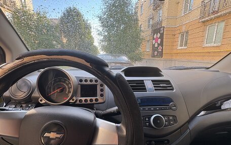 Chevrolet Spark III, 2011 год, 525 000 рублей, 5 фотография