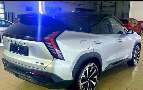 Geely Atlas, 2023 год, 2 950 000 рублей, 8 фотография