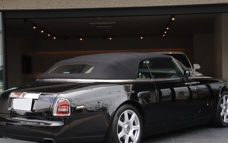 Rolls-Royce Phantom VII рестайлинг, 2010 год, 32 500 000 рублей, 8 фотография