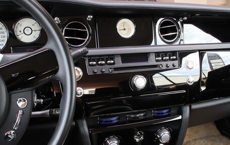 Rolls-Royce Phantom VII рестайлинг, 2010 год, 32 500 000 рублей, 19 фотография