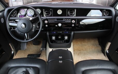 Rolls-Royce Phantom VII рестайлинг, 2010 год, 32 500 000 рублей, 13 фотография