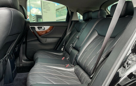 Infiniti QX70, 2017 год, 3 047 000 рублей, 11 фотография
