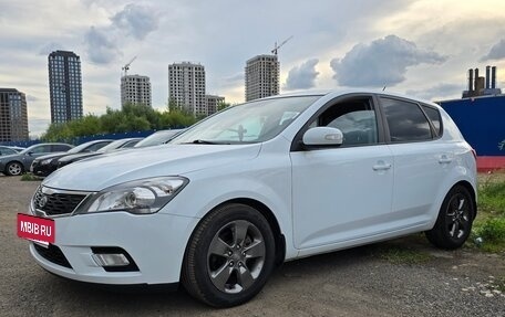 KIA cee'd I рестайлинг, 2010 год, 920 000 рублей, 5 фотография