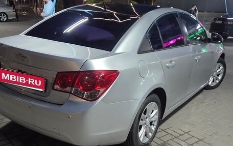 Chevrolet Cruze II, 2009 год, 600 000 рублей, 5 фотография