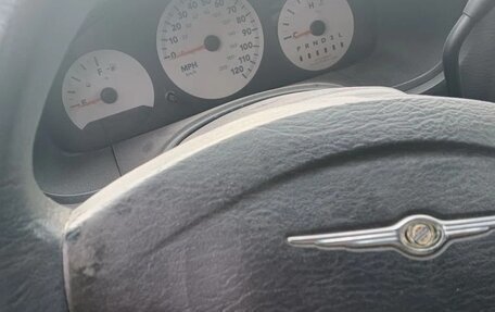 Chrysler Town & Country IV, 2004 год, 470 000 рублей, 3 фотография