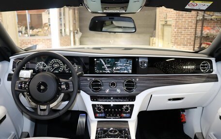 Rolls-Royce Ghost Series II рестайлинг, 2021 год, 34 900 000 рублей, 8 фотография