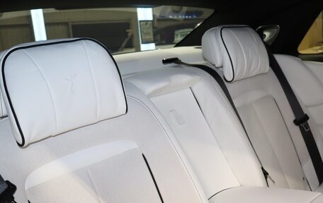 Rolls-Royce Ghost Series II рестайлинг, 2021 год, 34 900 000 рублей, 36 фотография