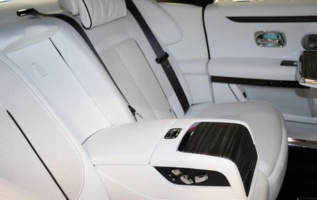 Rolls-Royce Ghost Series II рестайлинг, 2021 год, 34 900 000 рублей, 37 фотография