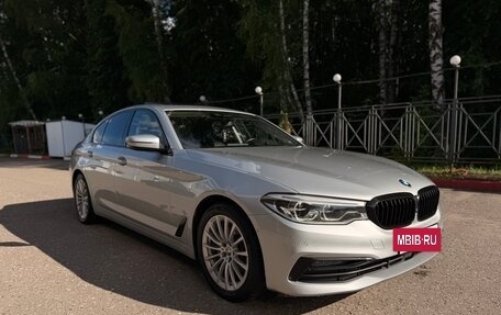 BMW 5 серия, 2019 год, 3 240 000 рублей, 2 фотография