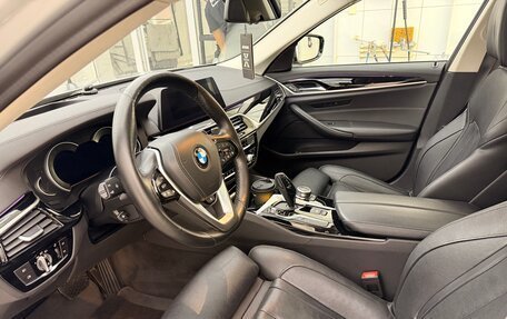 BMW 5 серия, 2019 год, 3 240 000 рублей, 16 фотография
