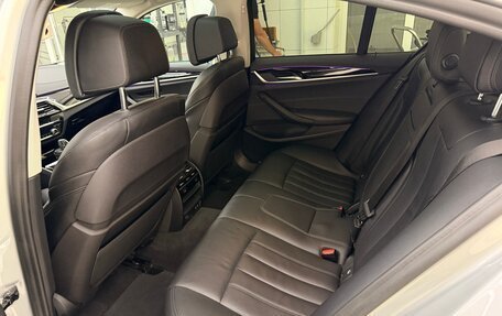 BMW 5 серия, 2019 год, 3 240 000 рублей, 17 фотография