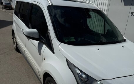 Ford Tourneo Connect II рестайлинг, 2019 год, 1 580 000 рублей, 2 фотография
