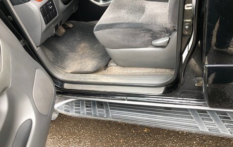 Toyota Land Cruiser Prado 120 рестайлинг, 2006 год, 1 470 000 рублей, 10 фотография