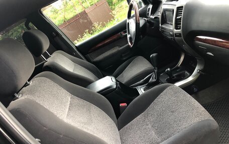 Toyota Land Cruiser Prado 120 рестайлинг, 2006 год, 1 470 000 рублей, 18 фотография