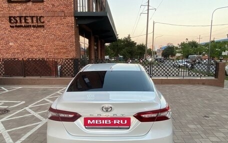 Toyota Camry, 2019 год, 2 500 000 рублей, 2 фотография