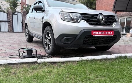 Renault Duster, 2022 год, 1 350 000 рублей, 2 фотография