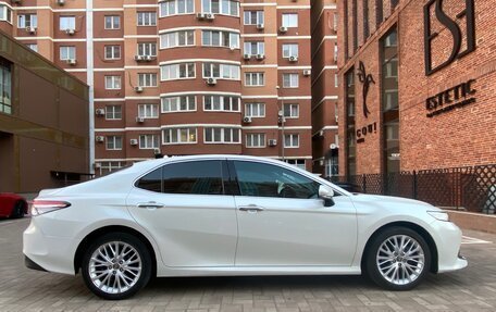 Toyota Camry, 2019 год, 2 500 000 рублей, 3 фотография