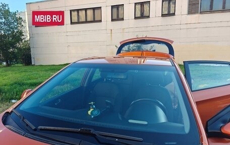 Hyundai Solaris II рестайлинг, 2015 год, 990 000 рублей, 13 фотография