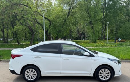 Hyundai Solaris II рестайлинг, 2020 год, 1 590 000 рублей, 5 фотография