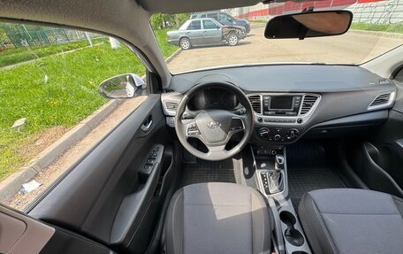 Hyundai Solaris II рестайлинг, 2020 год, 1 590 000 рублей, 10 фотография