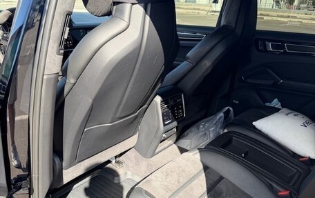 Porsche Cayenne III, 2022 год, 14 000 000 рублей, 12 фотография