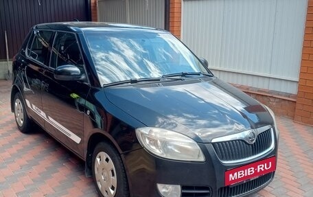 Skoda Fabia II, 2009 год, 380 000 рублей, 2 фотография