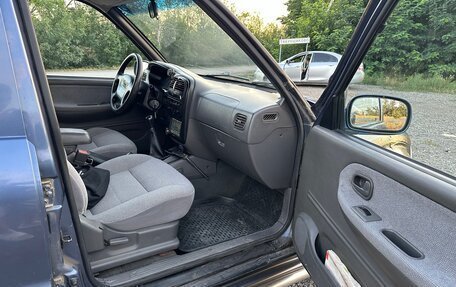 KIA Sportage IV рестайлинг, 2003 год, 330 000 рублей, 11 фотография