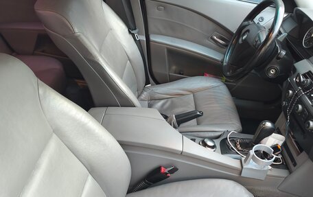 BMW 5 серия, 2004 год, 1 200 000 рублей, 7 фотография