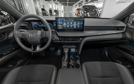 Toyota Camry, 2025 год, 4 350 000 рублей, 8 фотография