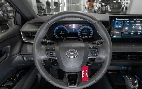 Toyota Camry, 2025 год, 4 350 000 рублей, 12 фотография