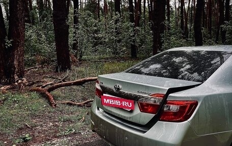 Toyota Camry, 2011 год, 1 400 000 рублей, 2 фотография