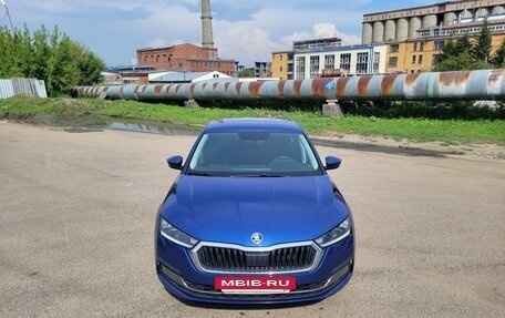 Skoda Octavia IV, 2021 год, 2 350 000 рублей, 2 фотография