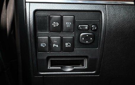 Toyota Land Cruiser 200, 2015 год, 5 494 000 рублей, 20 фотография
