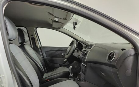 Renault Logan II, 2018 год, 470 000 рублей, 13 фотография