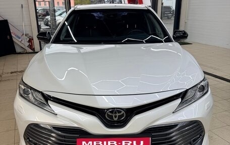 Toyota Camry, 2018 год, 2 470 000 рублей, 3 фотография