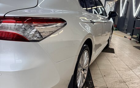 Toyota Camry, 2018 год, 2 470 000 рублей, 7 фотография