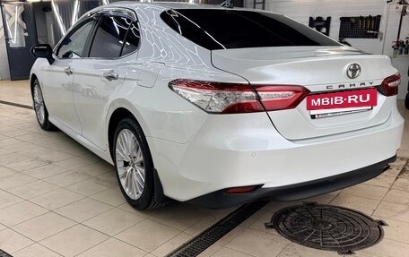 Toyota Camry, 2018 год, 2 470 000 рублей, 12 фотография