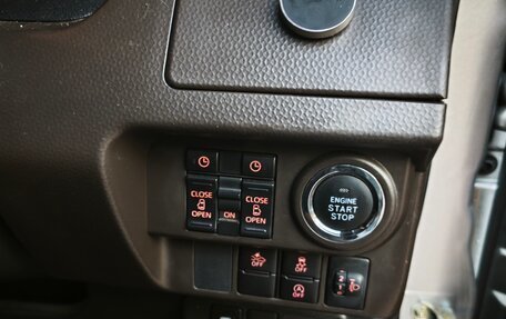 Toyota Roomy I, 2021 год, 965 000 рублей, 13 фотография