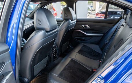 BMW 3 серия, 2019 год, 3 650 000 рублей, 14 фотография