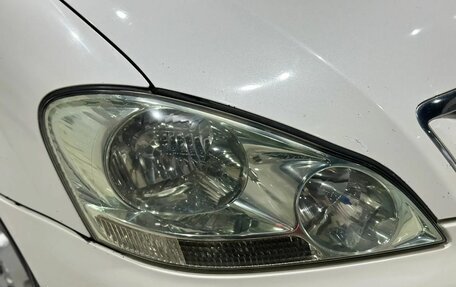 Toyota Ipsum II, 2002 год, 750 000 рублей, 10 фотография